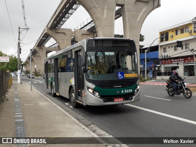 Move 5 5226 na cidade de São Paulo, São Paulo, Brasil, por Welton Xavier. ID da foto: 9014934.