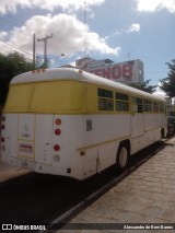 Ônibus Particulares 01 na cidade de Santa Cruz do Capibaribe, Pernambuco, Brasil, por Alessandro de Bem Barros. Número da foto: #9016636.