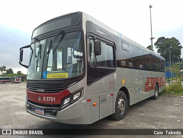 Auto Viação Transcap 8 5701 na cidade de São Paulo, São Paulo, Brasil, por Caio  Takeda. ID da foto: 9018726.