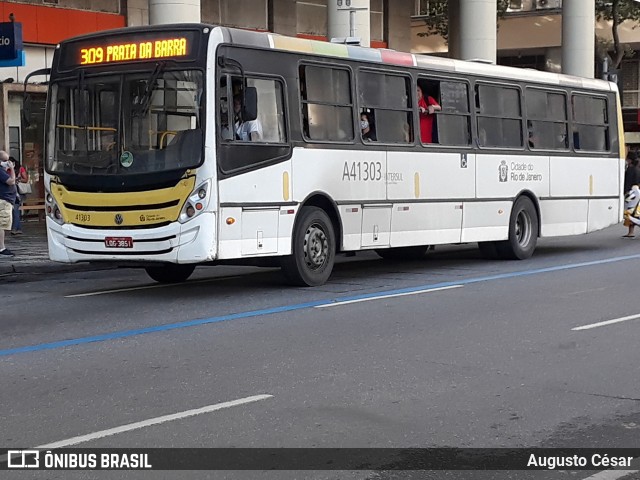 Real Auto Ônibus A41303 na cidade de Rio de Janeiro, Rio de Janeiro, Brasil, por Augusto César. ID da foto: 9022702.