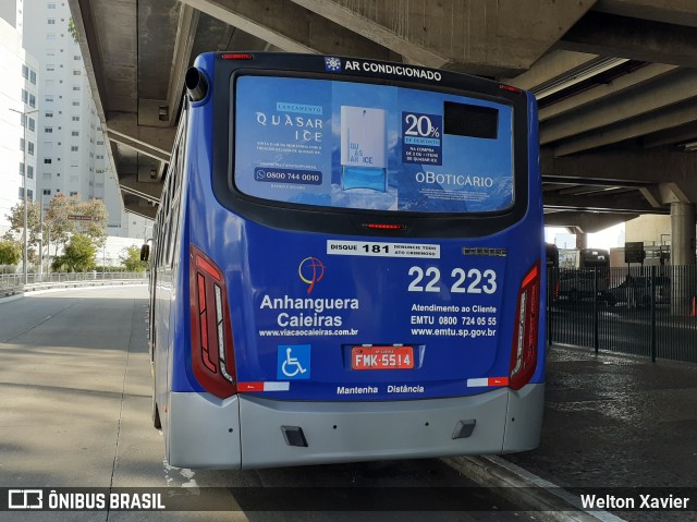 Viação Cidade de Caieiras 22.223 na cidade de São Paulo, São Paulo, Brasil, por Welton Xavier. ID da foto: 9022413.