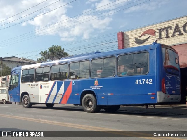 Radial Transporte Coletivo 41.742 na cidade de Itaquaquecetuba, São Paulo, Brasil, por Cauan Ferreira. ID da foto: 9028493.