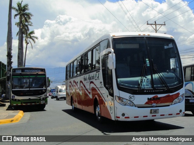 Hermanos Alpizar 87 na cidade de Alajuela, Alajuela, Costa Rica, por Andrés Martínez Rodríguez. Número da foto: #9030917.