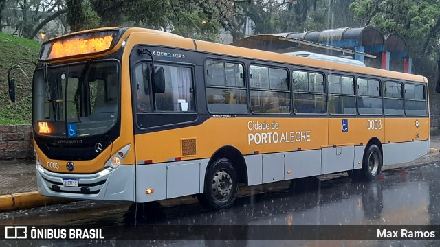 Companhia Carris Porto-Alegrense 0003 na cidade de Porto Alegre, Rio Grande do Sul, Brasil, por Max Ramos. Número da foto: #9033814.