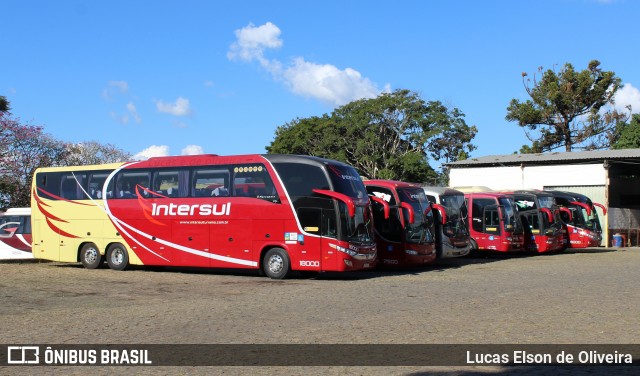 Intersul Turismo 18000 na cidade de Alfenas, Minas Gerais, Brasil, por Lucas Elson de Oliveira. Número da foto: #8961953.