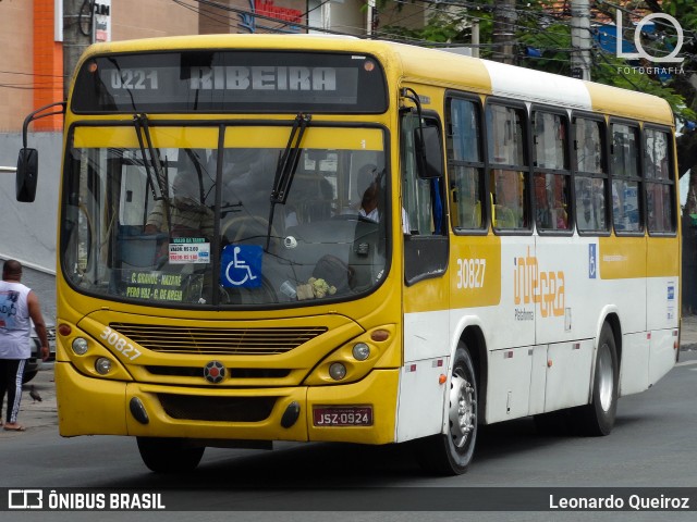 Plataforma Transportes 30827 na cidade de Salvador, Bahia, Brasil, por Leonardo Queiroz. ID da foto: 8961100.