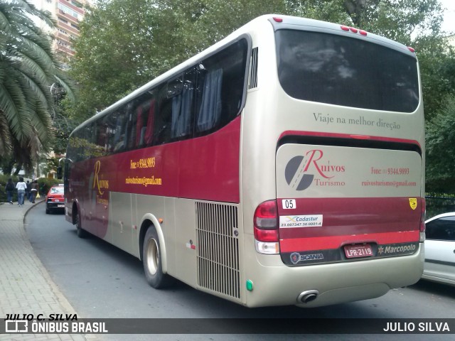 Ruivos Transportes e Turismo 05 na cidade de Porto Alegre, Rio Grande do Sul, Brasil, por JULIO SILVA. Número da foto: #9038661.