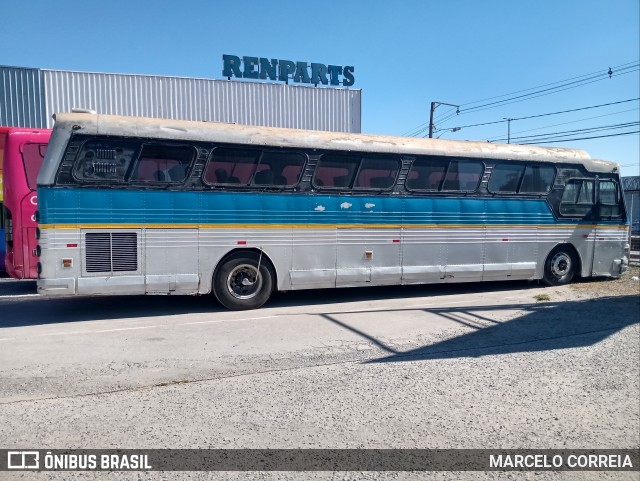 Ônibus Particulares  na cidade de Contagem, Minas Gerais, Brasil, por MARCELO CORREIA. Número da foto: #9037481.