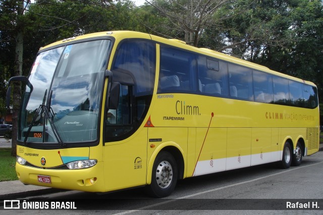 Viação Itapemirim 8861 na cidade de Curitiba, Paraná, Brasil, por Rafael H.. Número da foto: #8964872.