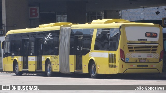 Viação Pioneira 226033 na cidade de Brasília, Distrito Federal, Brasil, por João Gonçalves. Número da foto: #8963861.