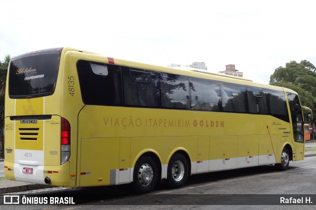 Viação Itapemirim 48135 na cidade de Curitiba, Paraná, Brasil, por Rafael H.. Número da foto: #8967504.