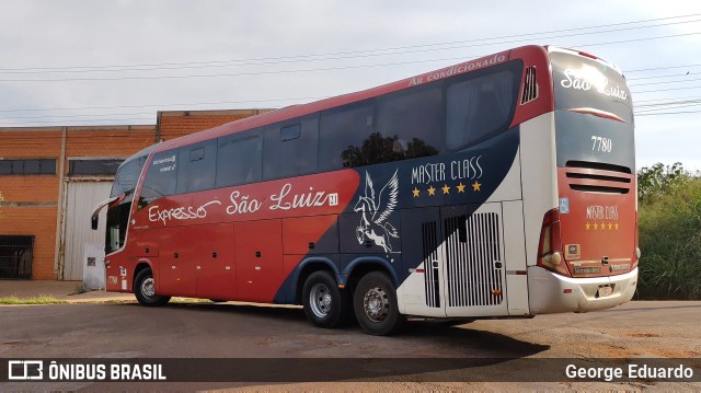 Expresso São Luiz 7780 na cidade de Rondonópolis, Mato Grosso, Brasil, por George Eduardo. Número da foto: #8971965.