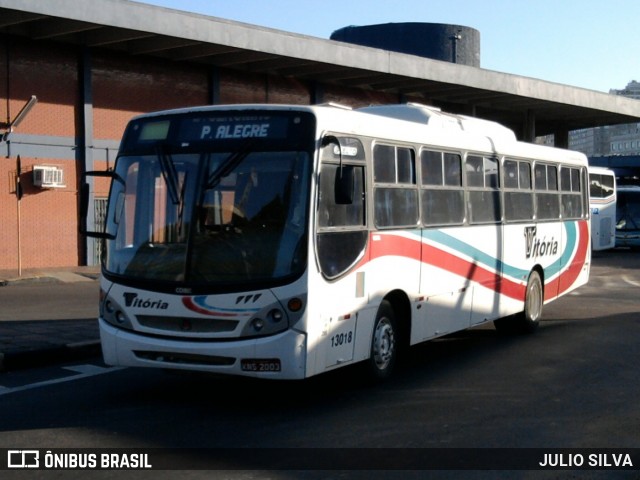 Expresso Vitória de Transportes 13018 na cidade de Porto Alegre, Rio Grande do Sul, Brasil, por JULIO SILVA. Número da foto: #8976172.