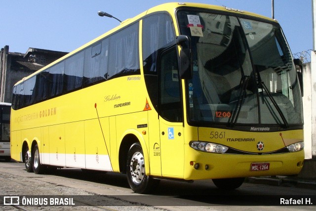 Viação Itapemirim 5861 na cidade de Rio de Janeiro, Rio de Janeiro, Brasil, por Rafael H.. Número da foto: #8976195.