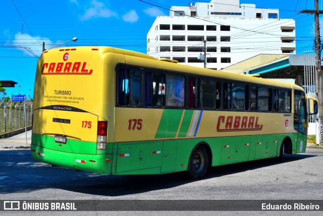 Expresso Cabral 175 na cidade de Natal, Rio Grande do Norte, Brasil, por Eduardo Ribeiro. Número da foto: #9040799.