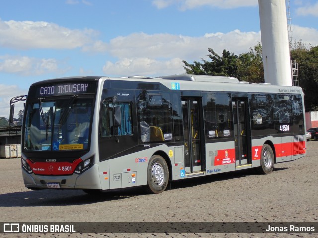 Express Transportes Urbanos Ltda 4 8501 na cidade de São Paulo, São Paulo, Brasil, por Jonas Ramos. ID da foto: 9040979.