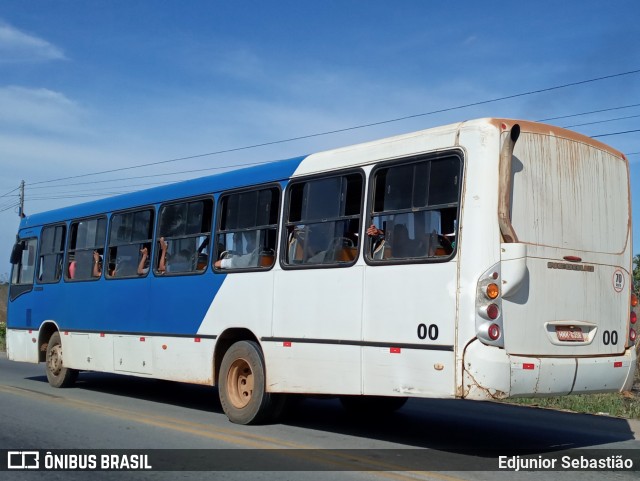 Ônibus Particulares 00 na cidade de Nazaré da Mata, Pernambuco, Brasil, por Edjunior Sebastião. ID da foto: 9065788.