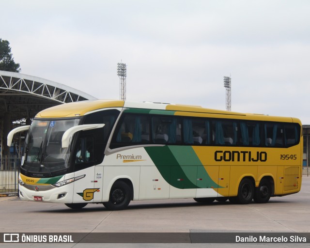 Empresa Gontijo de Transportes 19545 na cidade de Curitiba, Paraná, Brasil, por Danilo Marcelo Silva. ID da foto: 9066343.