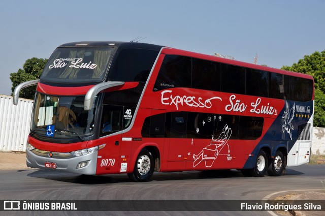 Expresso São Luiz 8070 na cidade de Cuiabá, Mato Grosso, Brasil, por Flavio Rodrigues Silva. ID da foto: 9070096.