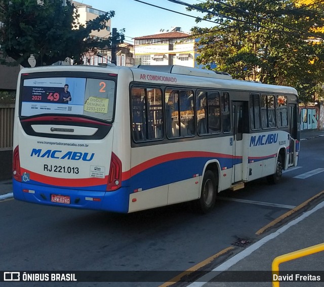 Transportadora Macabu RJ 221.013 na cidade de Macaé, Rio de Janeiro, Brasil, por David Freitas. ID da foto: 9070708.