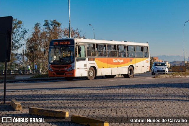 Viação São Miguel 1306 na cidade de Resende, Rio de Janeiro, Brasil, por Gabriel Nunes de Carvalho. Número da foto: #9070817.