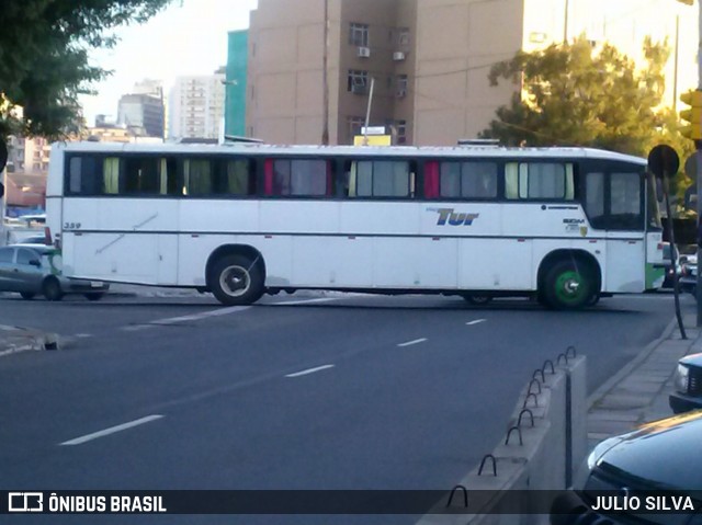 VTTL - Veigatur Transportadora Turística Ltda. 359 na cidade de Porto Alegre, Rio Grande do Sul, Brasil, por JULIO SILVA. ID da foto: 9073019.