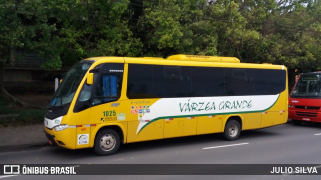 Várzea Grande 1025 na cidade de Porto Alegre, Rio Grande do Sul, Brasil, por JULIO SILVA. ID da foto: 9072753.