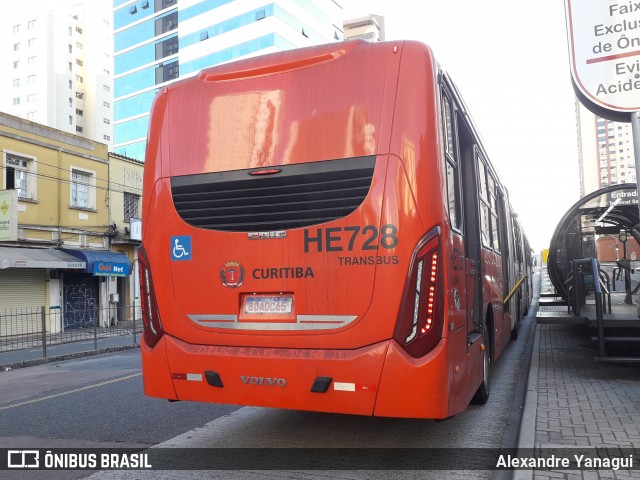 Auto Viação Redentor HE728 na cidade de Curitiba, Paraná, Brasil, por Alexandre Yanagui. ID da foto: 9075257.