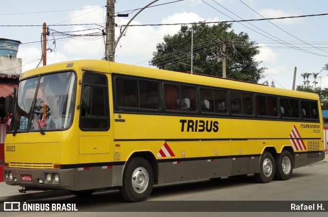 Viação Itapemirim 30023 na cidade de Barra do Piraí, Rio de Janeiro, Brasil, por Rafael H.. ID da foto: 9075482.