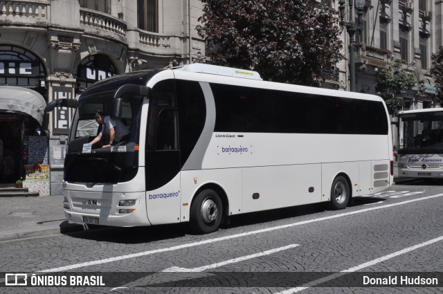 Estremadura - Barraqueiro Transportes 5635 na cidade de Porto, Porto, Portugal, por Donald Hudson. Número da foto: #9080041.