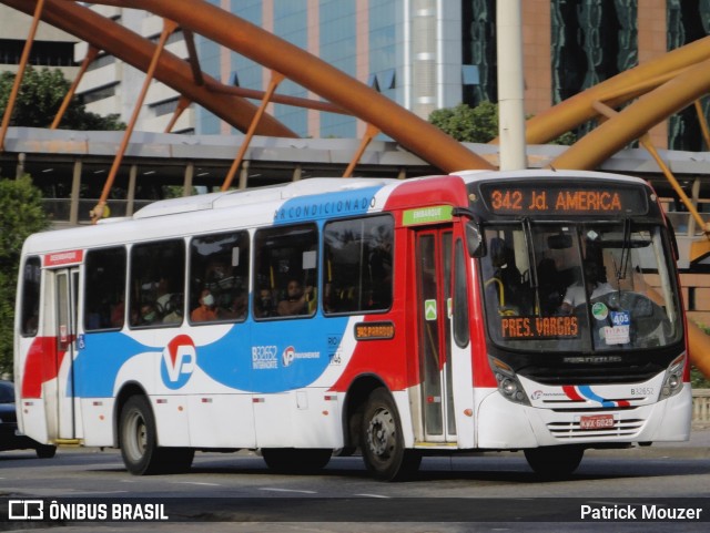 Viação Pavunense B32652 na cidade de Rio de Janeiro, Rio de Janeiro, Brasil, por Patrick Mouzer. Número da foto: #9082287.
