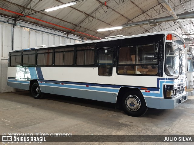 2º Clube do Ônibus Antigo Brasileiro 01 na cidade de Novo Hamburgo, Rio Grande do Sul, Brasil, por JULIO SILVA. ID da foto: 9085572.