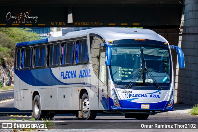 Flecha Azul 101 na cidade de Querétaro, Querétaro, México, por Omar Ramírez Thor2102. Número da foto: #9093989.