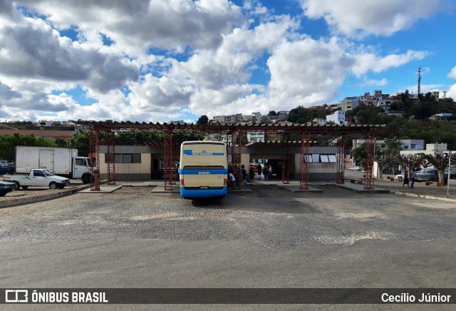 Terminais Rodoviários e Urbanos TERMINAL RODOVIáRIO DE CAETITé na cidade de Caetité, Bahia, Brasil, por Cecílio Júnior. Número da foto: #9098533.
