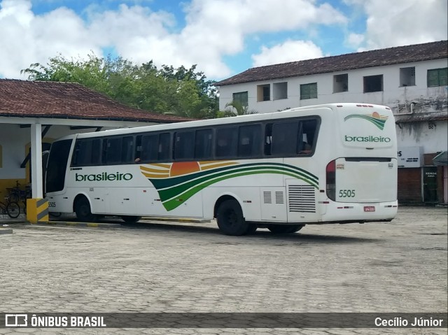 Expresso Brasileiro 5505 na cidade de Caravelas, Bahia, Brasil, por Cecílio Júnior. Número da foto: #9102279.