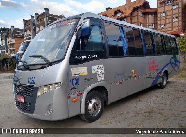 Zenas Turismo 1030 na cidade de Campos do Jordão, São Paulo, Brasil, por Vicente de Paulo Alves. ID da foto: 9101007.