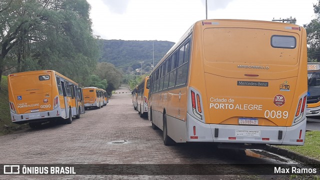 Companhia Carris Porto-Alegrense 0089 na cidade de Porto Alegre, Rio Grande do Sul, Brasil, por Max Ramos. Número da foto: #9101395.