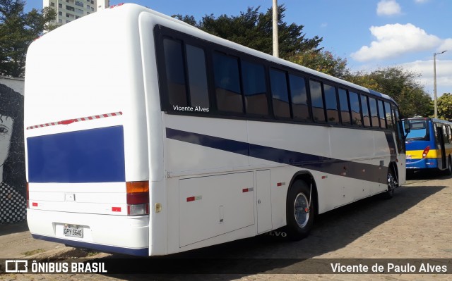 Ônibus Particulares 5640 na cidade de Belo Horizonte, Minas Gerais, Brasil, por Vicente de Paulo Alves. ID da foto: 9104157.