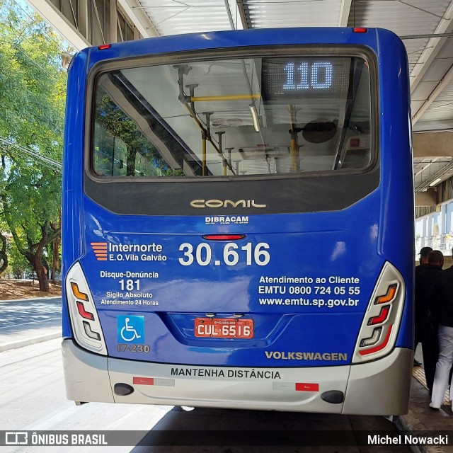 Empresa de Ônibus Vila Galvão 30.616 na cidade de São Paulo, São Paulo, Brasil, por Michel Nowacki. ID da foto: 9107240.