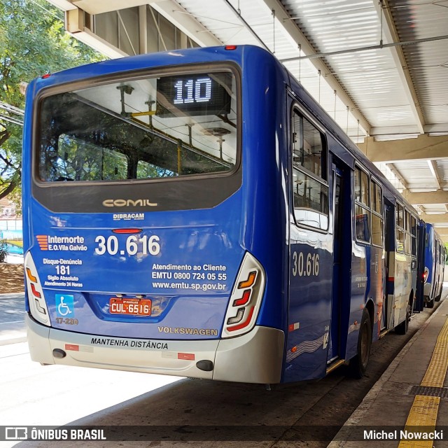 Empresa de Ônibus Vila Galvão 30.616 na cidade de São Paulo, São Paulo, Brasil, por Michel Nowacki. ID da foto: 9109228.