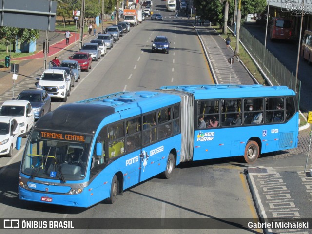 VCG - Viação Campos Gerais 1351 na cidade de Ponta Grossa, Paraná, Brasil, por Gabriel Michalski. Número da foto: #9108680.