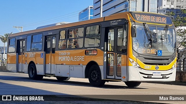 Companhia Carris Porto-Alegrense 0087 na cidade de Porto Alegre, Rio Grande do Sul, Brasil, por Max Ramos. Número da foto: #9107547.