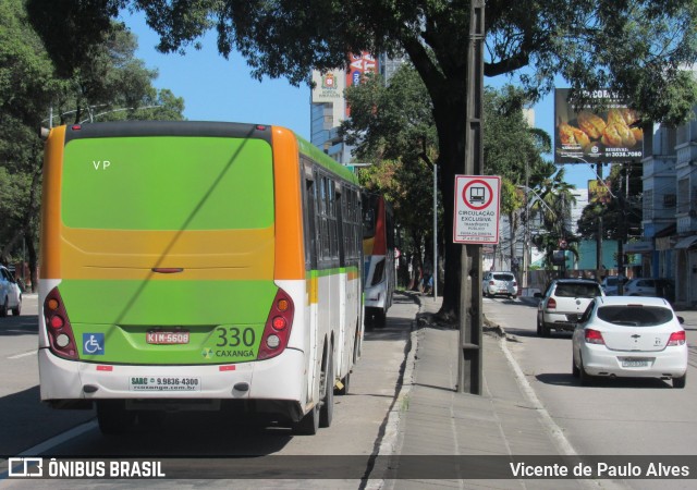 Rodoviária Caxangá 330 na cidade de Recife, Pernambuco, Brasil, por Vicente de Paulo Alves. ID da foto: 9113205.