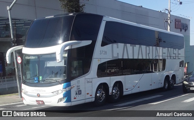 Auto Viação Catarinense 3728 na cidade de Curitiba, Paraná, Brasil, por Amauri Caetano. ID da foto: 9115840.