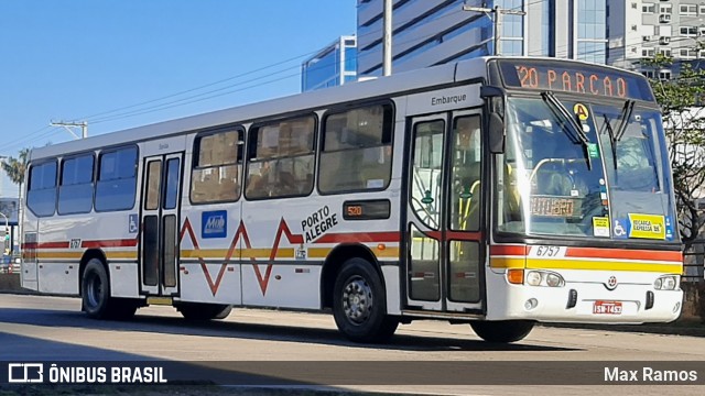 SOPAL - Sociedade de Ônibus Porto-Alegrense Ltda. 6757 na cidade de Porto Alegre, Rio Grande do Sul, Brasil, por Max Ramos. ID da foto: 9119378.