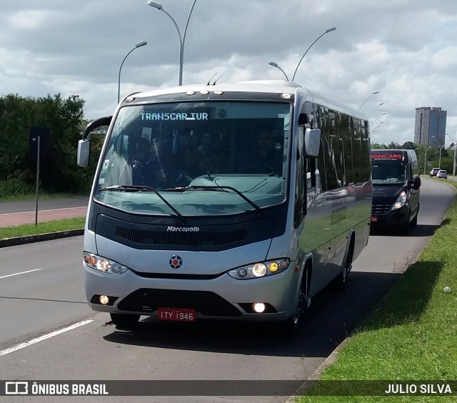 Ônibus Particulares 4 na cidade de Porto Alegre, Rio Grande do Sul, Brasil, por JULIO SILVA. Número da foto: #9121955.