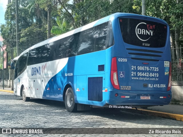 Dany Tur Excursões e Viagens RJ 418.004 na cidade de Petrópolis, Rio de Janeiro, Brasil, por Zé Ricardo Reis. Número da foto: #9119463.