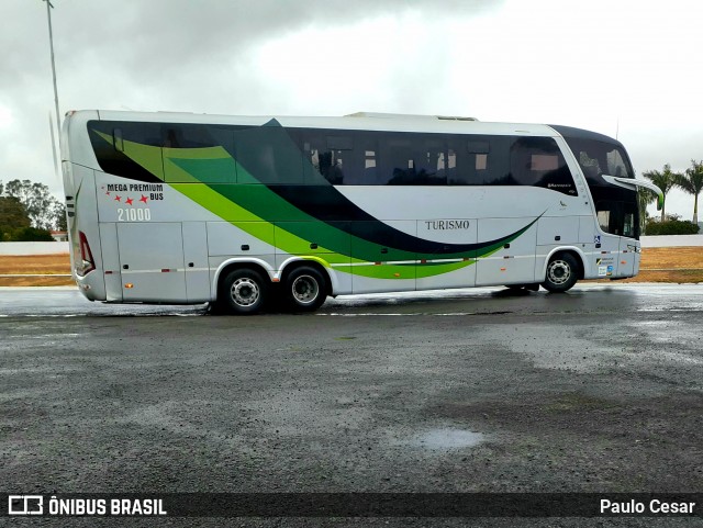Ônibus Particulares 21000 na cidade de Coroados, São Paulo, Brasil, por Paulo Cesar. Número da foto: #9123950.