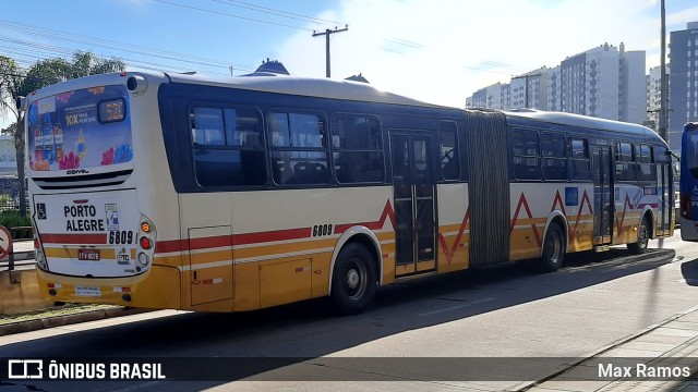 SOPAL - Sociedade de Ônibus Porto-Alegrense Ltda. 6809 na cidade de Porto Alegre, Rio Grande do Sul, Brasil, por Max Ramos. Número da foto: #9044633.