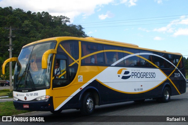 Viação Progresso 32174 na cidade de Barra do Piraí, Rio de Janeiro, Brasil, por Rafael H.. Número da foto: #9045829.